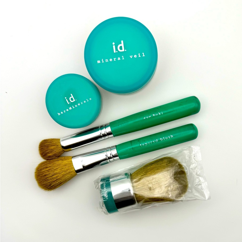 New bareMinerals mineral veil, eyeshadow, & brush set